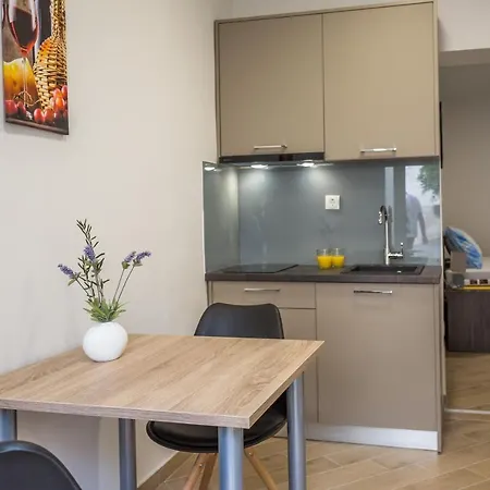 Acoustic 公寓 马卡尔斯卡