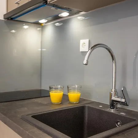 Acoustic Apartment